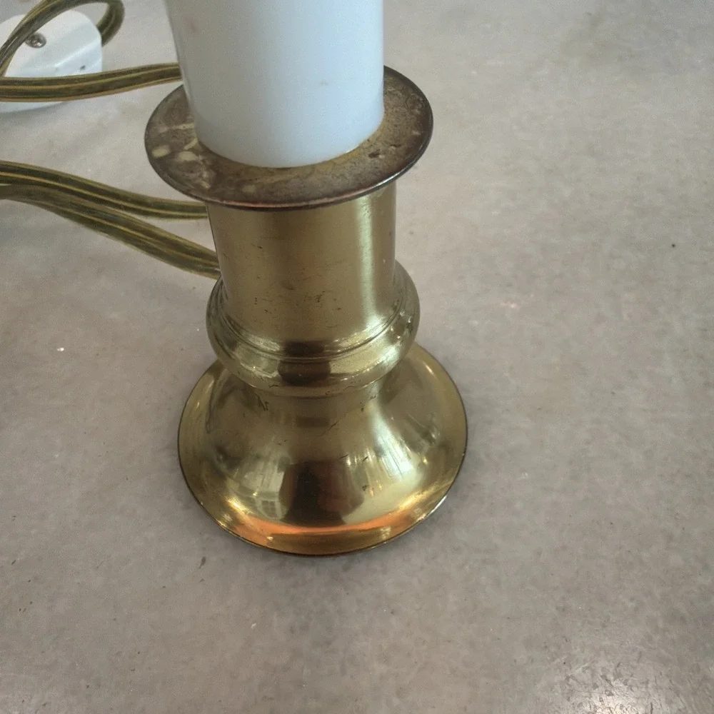 Vintage Adorable Brass Candlestick Light With Dry Flower Lamp Shade
